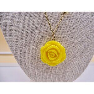 Retired Clair's Yellow Rose Lucite Pendant Necklace